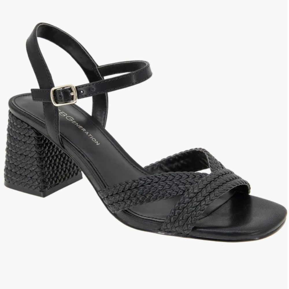NIB BCBGeneration Dahlia Braid Sandal. BLACK. Size 7.